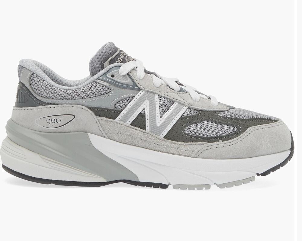 New Balance 990v6 Sz 1.5 Kids $109 retail PC990GL6